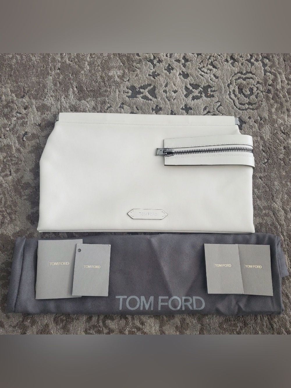 Tom Ford Leather Flat Zip Clutch in Chalk - Picture 5 of 10